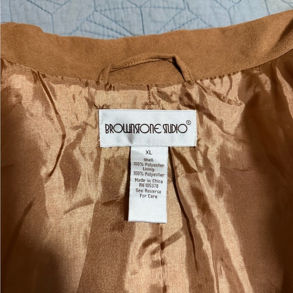 Brownstone Studio Elegant Women's Tan Suede Coat Sz XL - Picture 3 of 4
